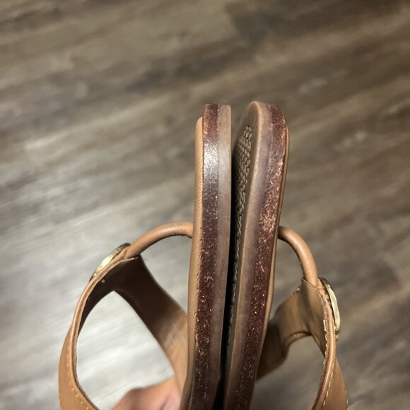 Tory Burch Brown/ Tan Leather Thong Flip Flop Gold Logo Sandals Size 7 - Picture 9 of 12